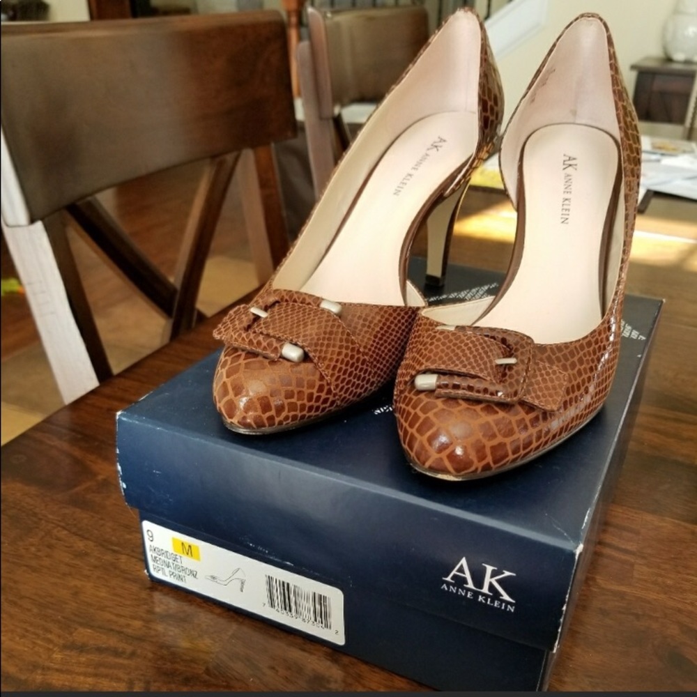 Ann Klein Brown shoes